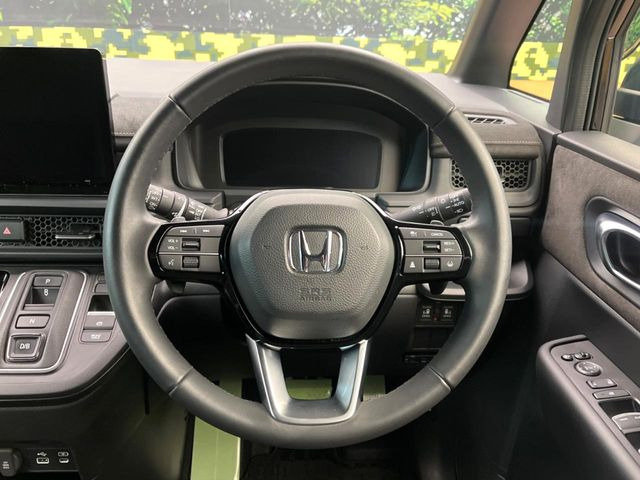 �y�����v�����X�e�A�����O�z�㎿�Ȋv���g�p���邱�ƂŁA��ɂ����������݂ƂĂ��^�]���₷���n���h���ł���