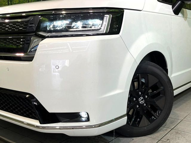 �yLED�w�b�h���C�g�z���V����ԑ��s�����ǍD�Ȏ��E���m�ۂ����S���ĉ^�]�ł��鍂�P�xLED�w�b�h���C�g�𑕔�!�_�����x�������A����d�͂��}�����Ă��܂��B