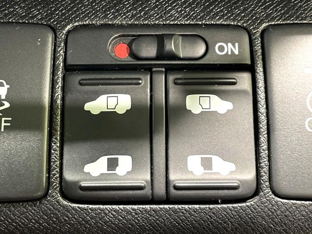 �y�����p���[�X���C�h�h�A�z�X�}�[�g�L�[��^�]�Ȃ̃X�C�b�`�Ō�ȗ����X���C�h�h�A�̊J���\���d��������͂����ăh�A���J����K�v�������A�����Ȃ��q�l�ł��ȒP�ɊJ���߂ł����K�ł���