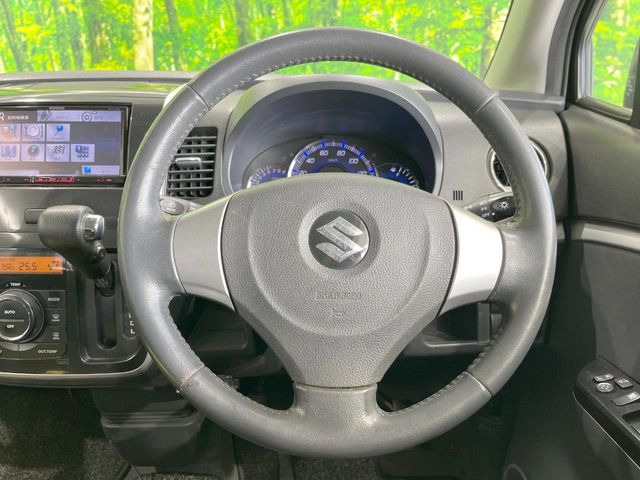 �y�����v�����X�e�A�����O�z�㎿�Ȋv���g�p���邱�ƂŁA��ɂ����������݂ƂĂ��^�]���₷���n���h���ł���