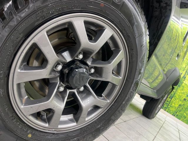�y����15�C���`�A���~�z�C�[���z�O�ςɃ}�b�`���������A���~�z�C�[���𑕒����Ă���܂��B�e��ЊO�A���~�z�C�[����A�X�^�b�h���X�^�C�����戵�����Ă���܂��B���񂲑��k����������