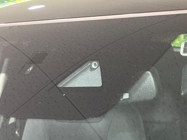 �y�X�}�[�g�V�e�B�u���[�L�T�|�[�g�z�ᑬ���s���ɑO���̎ԗ�����F�����A�Փ˂������Ȏ��͌x��ƃu���[�L�ŏՓˉ���Ɣ�Q�y�����A�V�X�g�B�����S�Ƀh���C�u�����y���݂��������܂��B