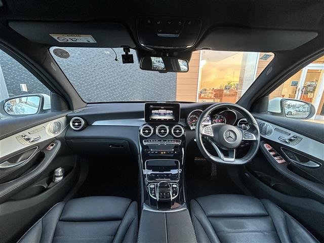 GLC220d 4マチック スポーツ 本革仕様 4WD