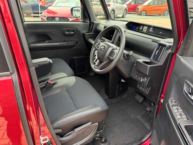 ���W����ɂ͍��i���̒��ÎԂ�V�Ԃ��������ł����W���䐔100��̑�^�W����֐��񂲗��X����������