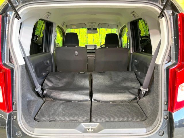 ���i�̂���������ʋ΁A���}���ɏ\���ȉ׎��X�y�[�X���m�ۂ��Ă���܂��B�Z�J���h�V�[�g��|���ƁA�傫�ȉו��̐ύڂ��\�ł���