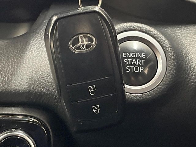 �y�X�}�[�g�L�[�z�J�o����|�P�b�g�ɓ��ꂽ�܂܂ł��h�A�̎{���E�������\�ȃX�}�[�g�L�[�𑕔��B�G���W���̃I���E�I�t�����J�M�����o���K�v����������Ƃ��Ă��֗��ł���