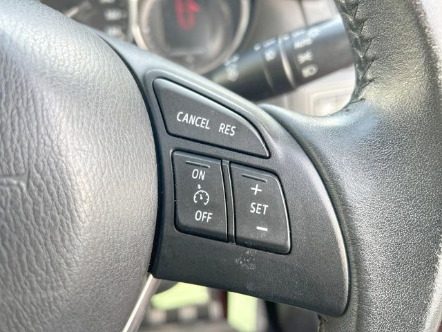 �y�N���[�Y�R���g���[���z�������H�����N���N���s�B�A�N�Z���𗣂��Ă���葬�x�ő��s���ł��A�������^�]���̕��S���y��!�����E�������ȒP�ȃX�C�b�`����Œ����ł��܂��B