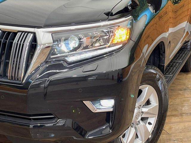 �yLED�w�b�h���C�g�z���V����ԑ��s�����ǍD�Ȏ��E���m�ۂ����S���ĉ^�]�ł��鍂�P�xLED�w�b�h���C�g�𑕔�!�_�����x�������A����d�͂��}�����Ă��܂��B