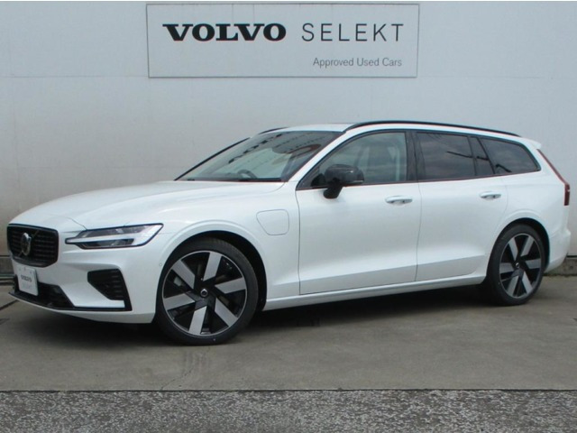 V60ウルトラ T6  AWD プラグインハイブリッド 4WD