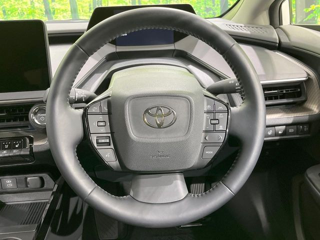 �y�����v�����X�e�A�����O�z�㎿�Ȋv���g�p���邱�ƂŁA��ɂ����������݂ƂĂ��^�]���₷���n���h���ł���