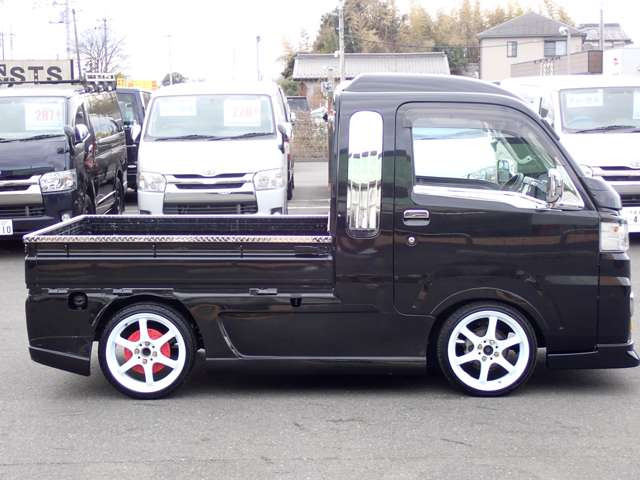 ��z�X �݌ɗ� �f���JD5 �p�W�F�� �n�C���b�N�X�T�[�t �����O���[�A�����~�e�b�h �O�����h�`�F���L�[ FJ�N���[�U�[ �G�X�e�B�}HV4WD �A���t�@�[�hHV4WD �W���j�[ �W���j�[�V�G�� �A�E�g�����_�[PHEV��