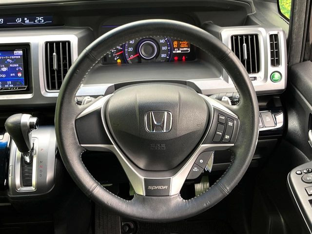 �y�����v�����X�e�A�����O�z�㎿�Ȋv���g�p���邱�ƂŁA��ɂ����������݂ƂĂ��^�]���₷���n���h���ł���