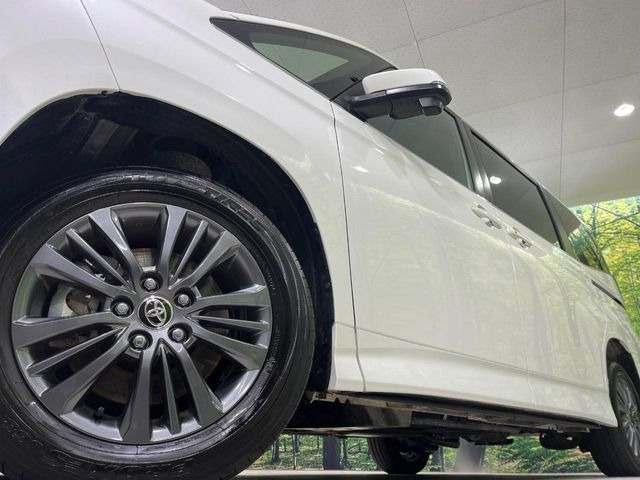 �y����16�C���`�A���~�z�C�[���z�O�ςɃ}�b�`���������A���~�z�C�[���𑕒����Ă���܂��B�e��ЊO�A���~�z�C�[����A�X�^�b�h���X�^�C�����戵�����Ă���܂��B���񂲑��k������