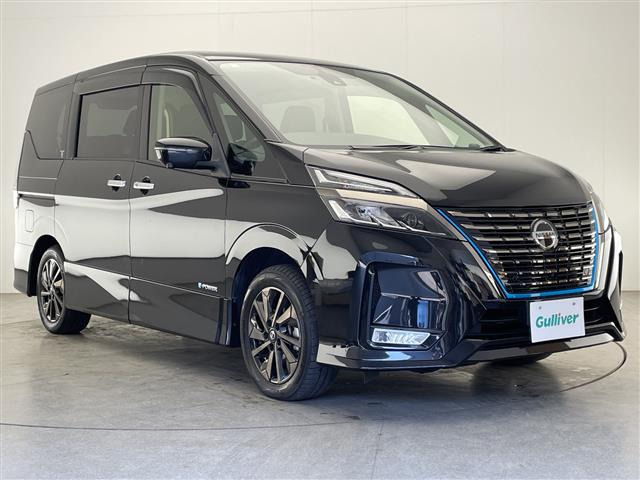 セレナ1.2 e-POWER ハイウェイスターV アーバンクロム