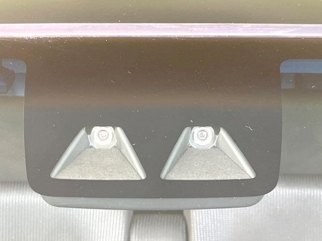 �y�X�}�[�g�A�V�X�g�z���s���ɑO���̎ԗ�����F�����A�Փ˂������Ȏ��͌x��ƃu���[�L�ŏՓˉ���Ɣ�Q�y�����A�V�X�g�B�����S�Ƀh���C�u�����y���݂��������܂��B