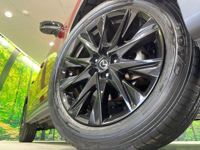 �y����19�C���`�A���~�z�C�[���z�O�ςɃ}�b�`���������A���~�z�C�[���𑕒����Ă���܂��B�e��ЊO�A���~�z�C�[����A�X�^�b�h���X�^�C�����戵�����Ă���܂��B���񂲑��k����������