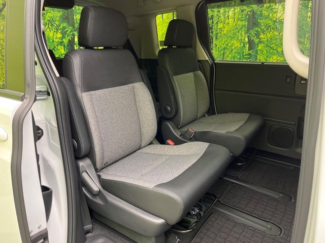 ���ڒ����̓E�H�[�N�X���[�ƂȂ��Ă���܂��B���ڂƎO��ڂ̈ړ�����~�肪�Ƃ��Ă��y�ɂȂ�̂ŁA���~��̍ۂ��X�g���X�������邱�Ƃ͂���܂����