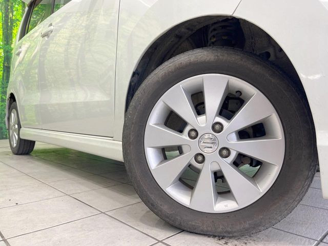 �y����14�C���`�A���~�z�C�[���z�O�ςɃ}�b�`���������A���~�z�C�[���𑕒����Ă���܂��B�e��ЊO�A���~�z�C�[����A�X�^�b�h���X�^�C�����戵�����Ă���܂��B���񂲑��k����������