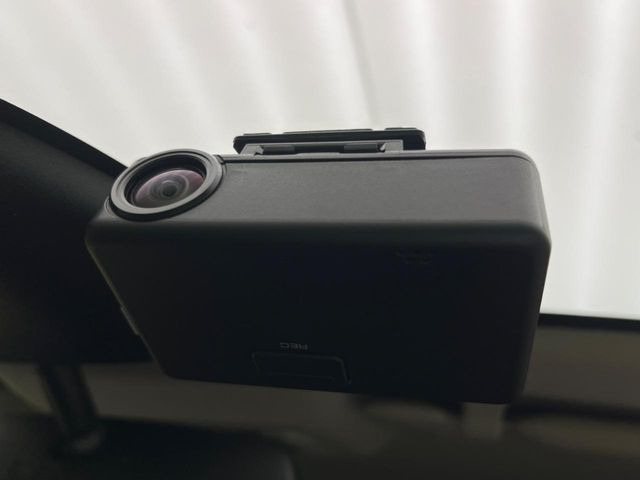 �y�h���C�u���R�[�_�[�z�h���C�u���R�[�_�[����!���s���͂������A������^�]�⎖�̂ɑ��������ہA�f���ŋL�^���A����̃��X�N�ɔ����܂��B���L�^�pSD�J�[�h�͂��q�l�����g�ł��������������K�v������܂��B