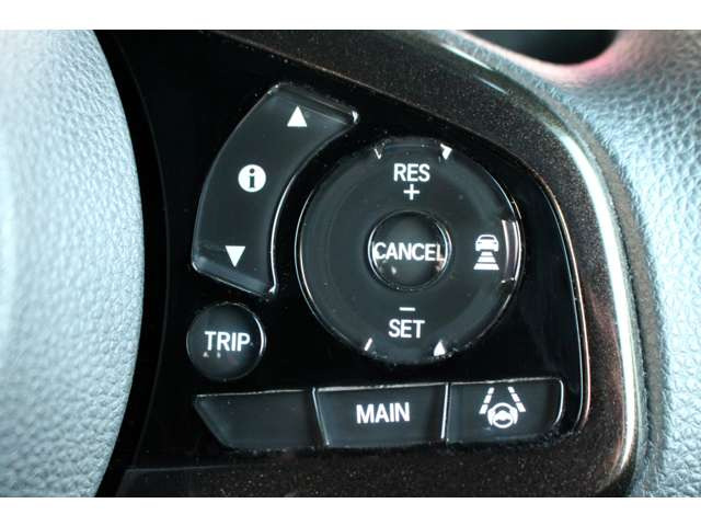 �N���[�Y�R���g���[��