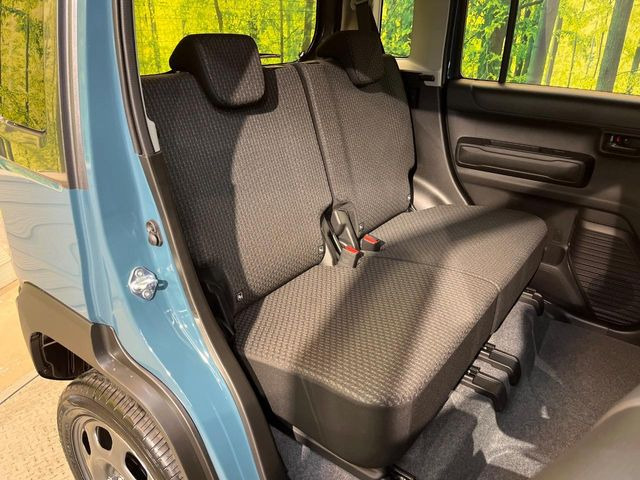 ���i���ȃI���W�i���t���A�}�b�g���I�v�V�����ɂĂ��p�ӂ��Ă���܂��B���D���ȃf�U�C����J���[�����Ԃɍ��킹�đI��ł����������Ƃ��ł��܂���