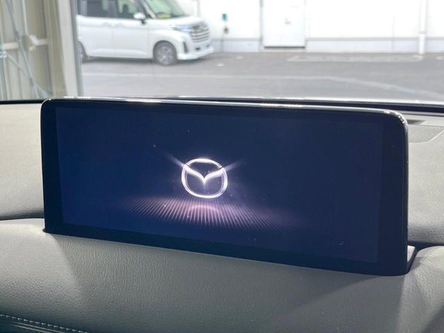 �y10.25�C���`�}�c�_�R�l�N�g�z�ԓ��̕��͋C�Ƀ}�b�`������^�f�B�X�v���C�B�X�}�z�ڑ��ł̃i�r�g�p��Bluetooth�Đ����A�l�X�ȋ@�\���y���߂܂��B�����I�ȃ_�C�������삪�\�ŁA�g��������ǍD�ł��B