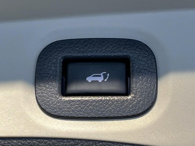 �y�p���[�o�b�N�h�A�z�X�}�[�g�L�[��^�]�Ȃ̃{�^�������������Ń��A�Q�[�g�������ŊJ���܂�!�ו��������Ă��鎞��A�����ʒu�ɂ���o�b�N�h�A��߂�ۂɕ֗��ȋ@�\�ł���