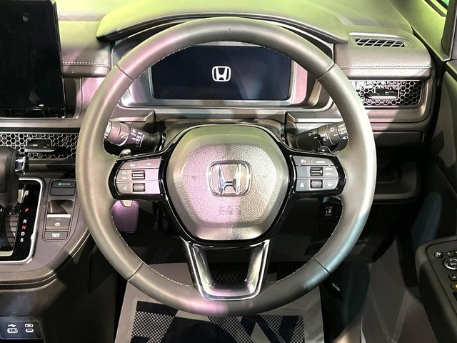 �y�����v�����X�e�A�����O�z�㎿�Ȋv���g�p���邱�ƂŁA��ɂ����������݂ƂĂ��^�]���₷���n���h���ł���