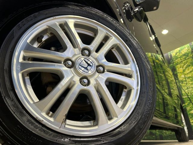 �y����14�C���`�A���~�z�C�[���z�O�ςɃ}�b�`���������A���~�z�C�[���𑕒����Ă���܂��B�e��ЊO�A���~�z�C�[����A�X�^�b�h���X�^�C�����戵�����Ă���܂��B���񂲑��k����������