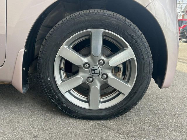 �y����14�C���`�A���~�z�C�[���z�O�ςɃ}�b�`���������A���~�z�C�[���𑕒����Ă���܂��B�e��ЊO�A���~�z�C�[����A�X�^�b�h���X�^�C�����戵�����Ă���܂��B���񂲑��k����������