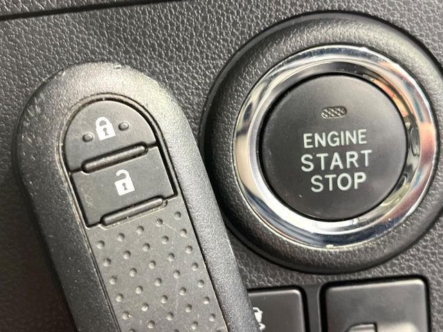 �y�L�[�t���[�V�X�e���z�J�o����|�P�b�g�ɓ��ꂽ�܂܂ł��h�A�̎{���E�������\�ȃX�}�[�g�L�[�𑕔��B�G���W���̃I���E�I�t�����J�M�����o���K�v����������Ƃ��Ă��֗��ł���