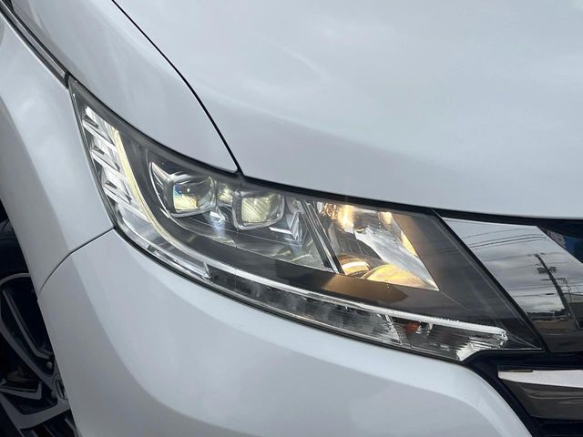 �yLED�w�b�h���C�g�z���V����ԑ��s�����ǍD�Ȏ��E���m�ۂ����S���ĉ^�]�ł��鍂�P�xLED�w�b�h���C�g�𑕔�!�_�����x�������A����d�͂��}�����Ă��܂��B