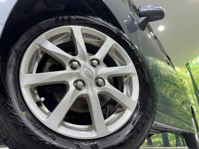 �y����14�C���`�A���~�z�C�[���z�O�ςɃ}�b�`���������A���~�z�C�[���𑕒����Ă���܂��B�e��ЊO�A���~�z�C�[����A�X�^�b�h���X�^�C�����戵�����Ă���܂��B���񂲑��k����������