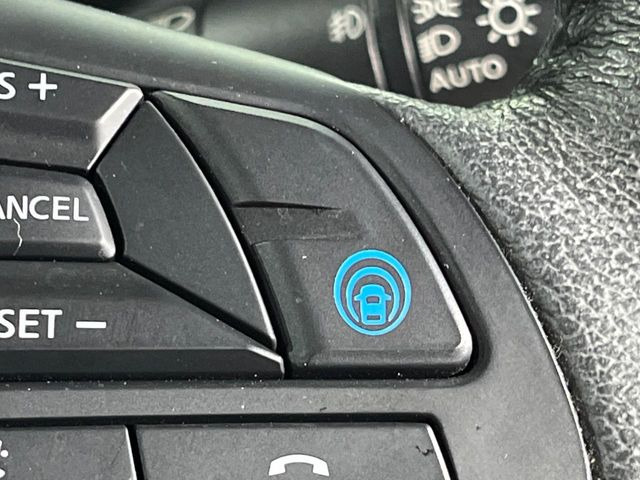 �y�v���p�C���b�g�z�������H�ł̒��������s���y��!!�a�؎��Ə��񑖍s�̃V�[���ŁA�A�N�Z���E�u���[�L�E�X�e�A�����O�������Ő��䂵�A�������^�]�̕��S���y�����Ă���܂���