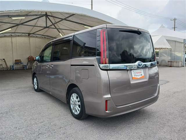 ノア1.8 ハイブリッド X