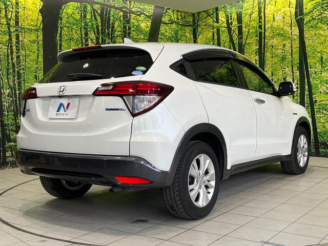 ☆全国のネクステージからお取り寄せが可能※!遠方の店舗に展示してあるクルマが気になる場合も、最寄りの店舗でご覧いただくことが可能です!是非私たちに要望をお聞かせください!※別途費用