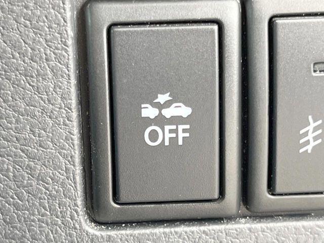 �y���[�_�[�u���[�L�T�|�[�g�z���s���ɑO���̎ԗ�����F�����A�Փ˂������Ȏ��͌x��ƃu���[�L�ŏՓˉ���Ɣ�Q�y�����A�V�X�g�B�����S�Ƀh���C�u�����y���݂��������܂��B