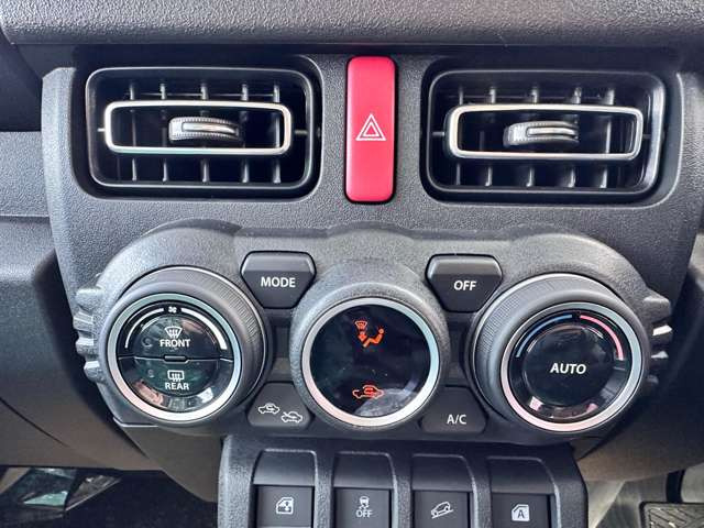 �C���ɍ��킹�Ē����I�ɑ��삷�邱�ƂŁA�ԓ������ł����K�ɕۂĂ܂��B