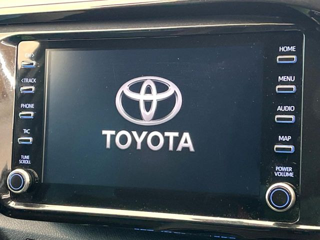 �y9�C���` �f�B�X�v���C�I�[�f�B�I�z���ʂ̃f�B�X�v���C��AppleCarPlay��AndroidAuto�����p�\�B�傫�ȉ�ʂŃX�}�z�i�r�A�v���������p���������܂���