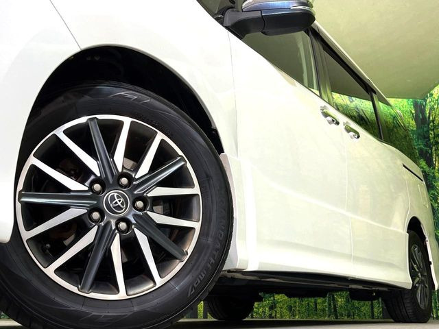 �y����16�C���`�A���~�z�C�[���z�O�ςɃ}�b�`���������A���~�z�C�[���𑕒����Ă���܂��B�e��ЊO�A���~�z�C�[����A�X�^�b�h���X�^�C�����戵�����Ă���܂��B���񂲑��k����������