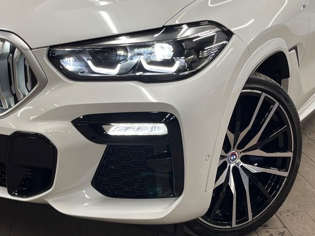 ��LED�w�b�h���C�g:��ԑ��s�����ǍD�Ȏ��E���m�ۂ����S���ĉ^�]�ł��鍂�P�xLED�w�b�h���C�g�𑕔�!�_�����x�������A����d�͂��}�����Ă��܂��B