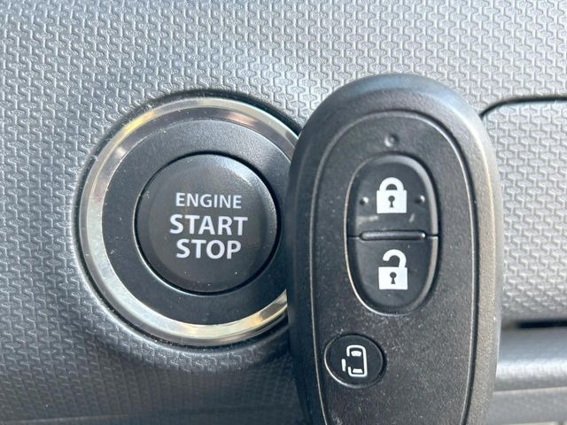 �y�L�[���X�X�^�[�g�V�X�e���z�J�o����|�P�b�g�ɓ��ꂽ�܂܂ł��h�A�̎{���E�������\�ȃX�}�[�g�L�[�𑕔��B�G���W���̃I���E�I�t�����J�M�����o���K�v����������Ƃ��Ă��֗��ł���