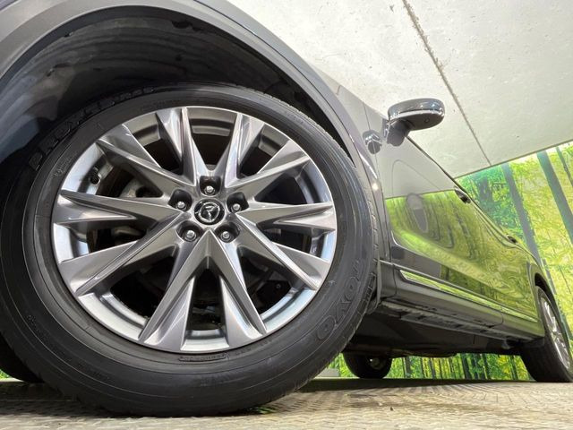 �y����19�C���`�A���~�z�C�[���z�O�ςɃ}�b�`���������A���~�z�C�[���𑕒����Ă���܂��B�e��ЊO�A���~�z�C�[����A�X�^�b�h���X�^�C�����戵�����Ă���܂��B���񂲑��k����������