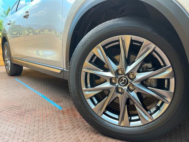 �y����19�C���`�A���~�z�C�[���z�O�ςɃ}�b�`���������A���~�z�C�[���𑕒����Ă���܂��B�e��ЊO�A���~�z�C�[����A�X�^�b�h���X�^�C�����戵�����Ă���܂��B���񂲑��k����������