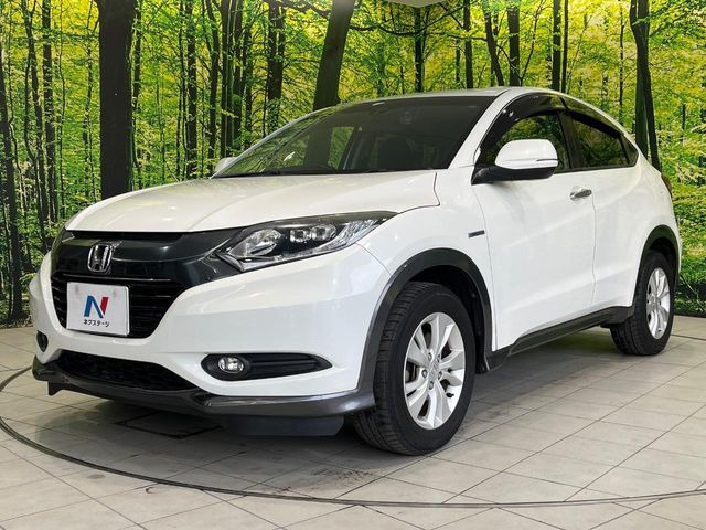 高透明度のガラス皮膜で撥水はもちろん、上質なツヤ・光沢を実現。紫外線や酸性雨から大切な愛車を保護し、色あせ・劣化を防止。「弾スプラッシュコート」、「弾プリミッサコート」からお選びいただけます。