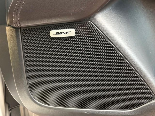 �yBOSE�T�E���h�V�X�e���t�������i�r�z�[���̃i�r�@�\�͂������A���x�ȃ`���[�j���O�\�͂����ڂ���Ă���A�������ȉ��y�����y���݂��������܂���