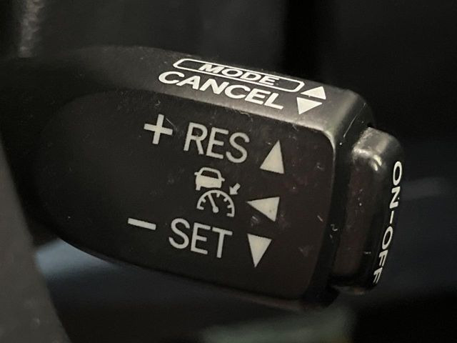 �y���[�_�[�N���[�Y�R���g���[���z�������H�ł̒��������s���y��!!�����ő��x��ۂN���[�Y�R���g���[�����A�Փˌy���V�X�e���ƘA�g���A�O���̎ԗ������m���ĎԊԂ�ۂ悤�ɑ��x���߂��Ă���܂�!!