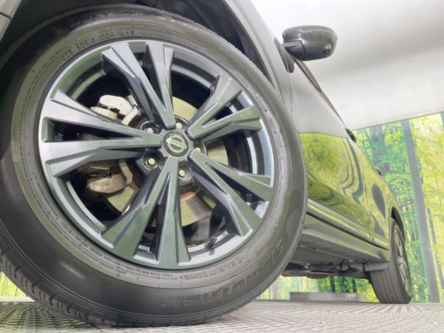 �y�����A���~�z�C�[���z�O�ςɃ}�b�`���������A���~�z�C�[���𑕒����Ă���܂��B�e��ЊO�A���~�z�C�[����A�X�^�b�h���X�^�C�����戵�����Ă���܂��B���񂲑��k����������