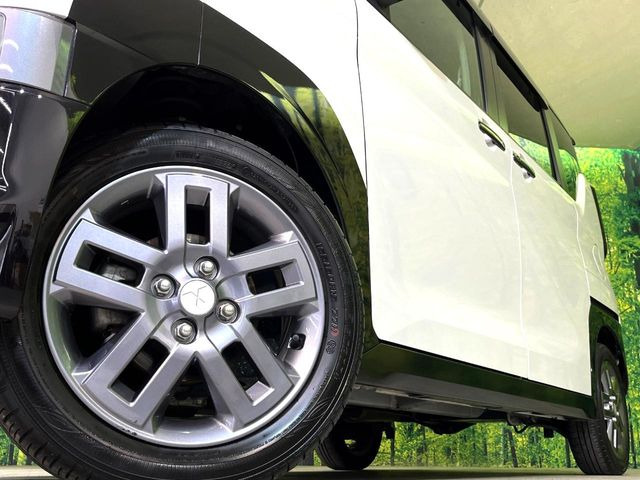 �y����15�C���`�A���~�z�C�[���z�O�ςɃ}�b�`���������A���~�z�C�[���𑕒����Ă���܂��B�e��ЊO�A���~�z�C�[����A�X�^�b�h���X�^�C�����戵�����Ă���܂��B���񂲑��k����������