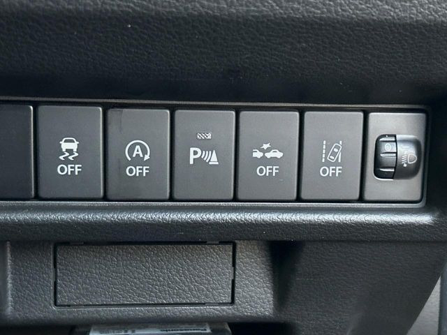 �y�X�Y�L �Z�[�t�e�B�T�|�[�g�z���s���ɑO���̎ԗ�����F�����A�Փ˂������Ȏ��͌x��ƃu���[�L�ŏՓˉ���Ɣ�Q�y�����A�V�X�g�B�����S�Ƀh���C�u�����y���݂��������܂��B